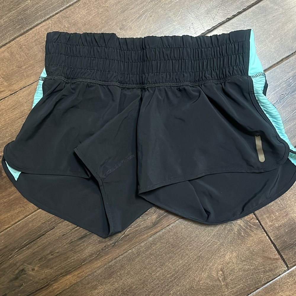 Pearl Izumi running shorts